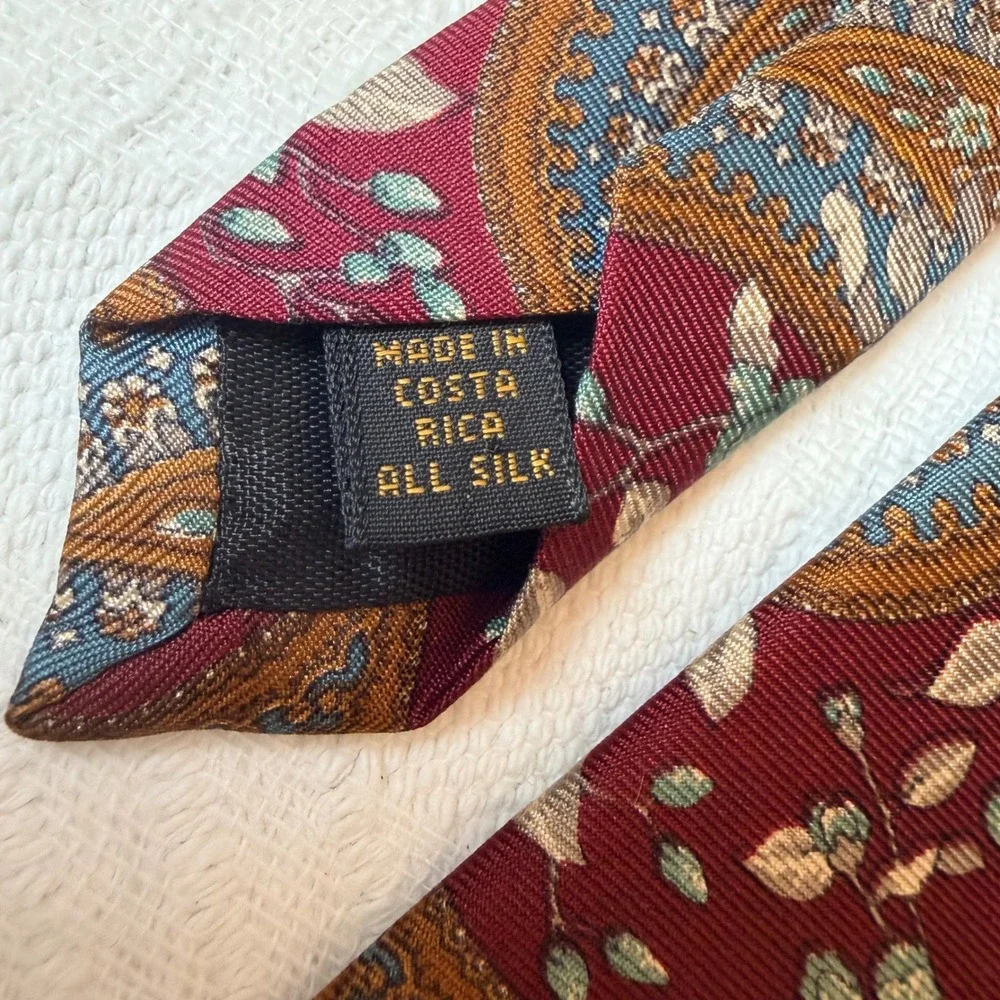 Mallory & Church Ltd Men Burgundy Silk Paisley Floral Necktie Made in Costa Rica